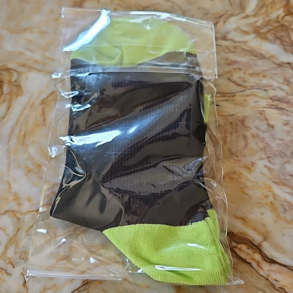 TN Men's Green and Black Socks